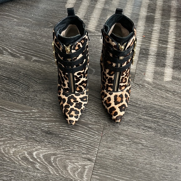 MICHAEL KORS booties - Picture 7 of 8